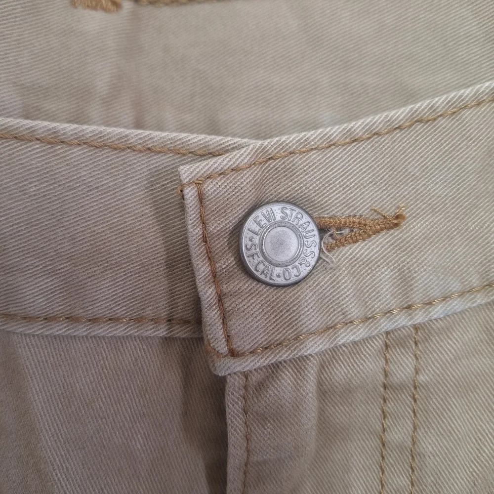 Levi's Men's 514 Straight Leg Tan 100% Cotton Khaki Chinos Size 29 x 30